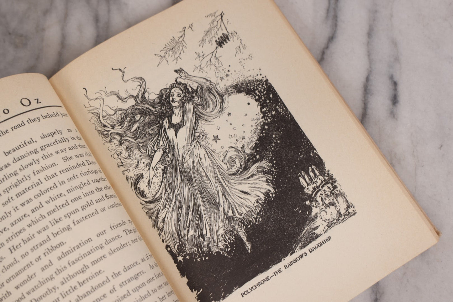 Lot 112 - "The Road To Oz" Antique Book By Frank L. Baum, Illustrated By John R. Neill, Ex-Library Copy, Published By The Reilly & Lee Co., Chicago, Copyright 1909