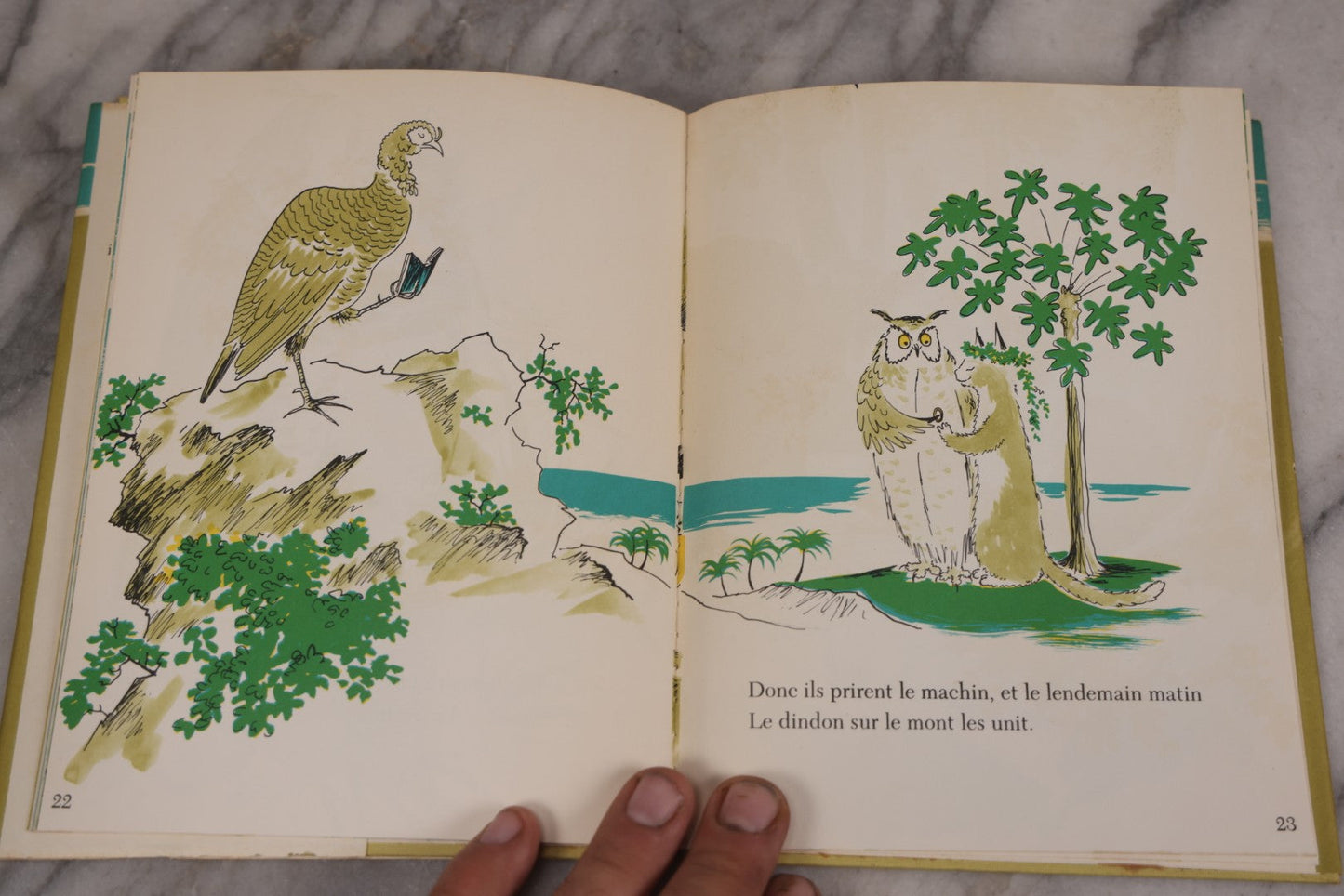 Lot 115 - "Le Hibou Et La Poussiquette" First Edition Children's Book By Francis Steegmuller, French Translation Of Edward Lear's "The Owl And The Pussy-Cat," Illustrated By Barbara Cooney, Published By Little, Brown & Co., Boston & Toronto, 1961