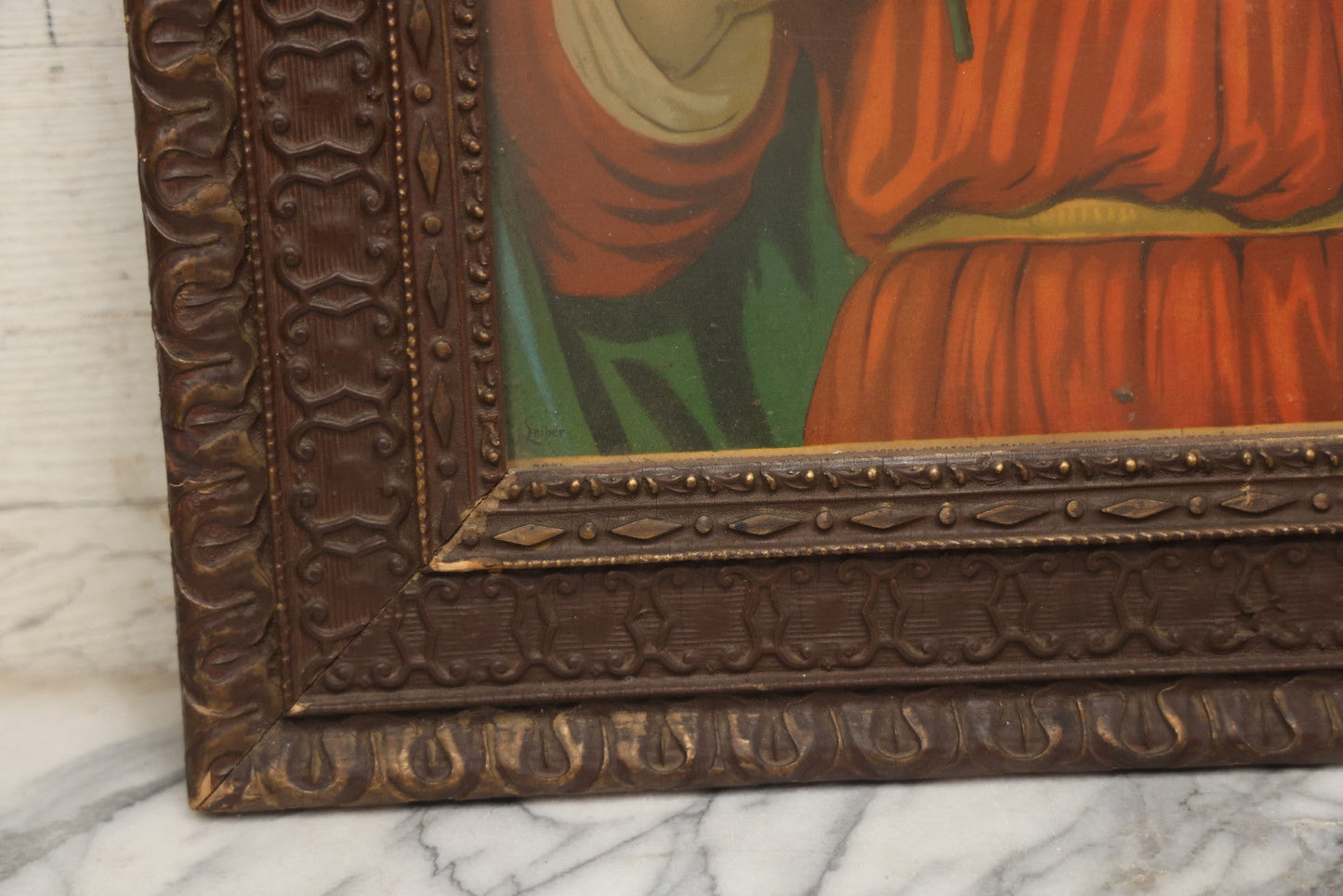 Lot 004 - Pair Of Antique Religious Devotional Chromolithograph Prints Depicting The Immaculate Heart Of The Mary And Jesus Christ, In Matching Gesso Frames, 22-3/4" x 26-5/8" Each