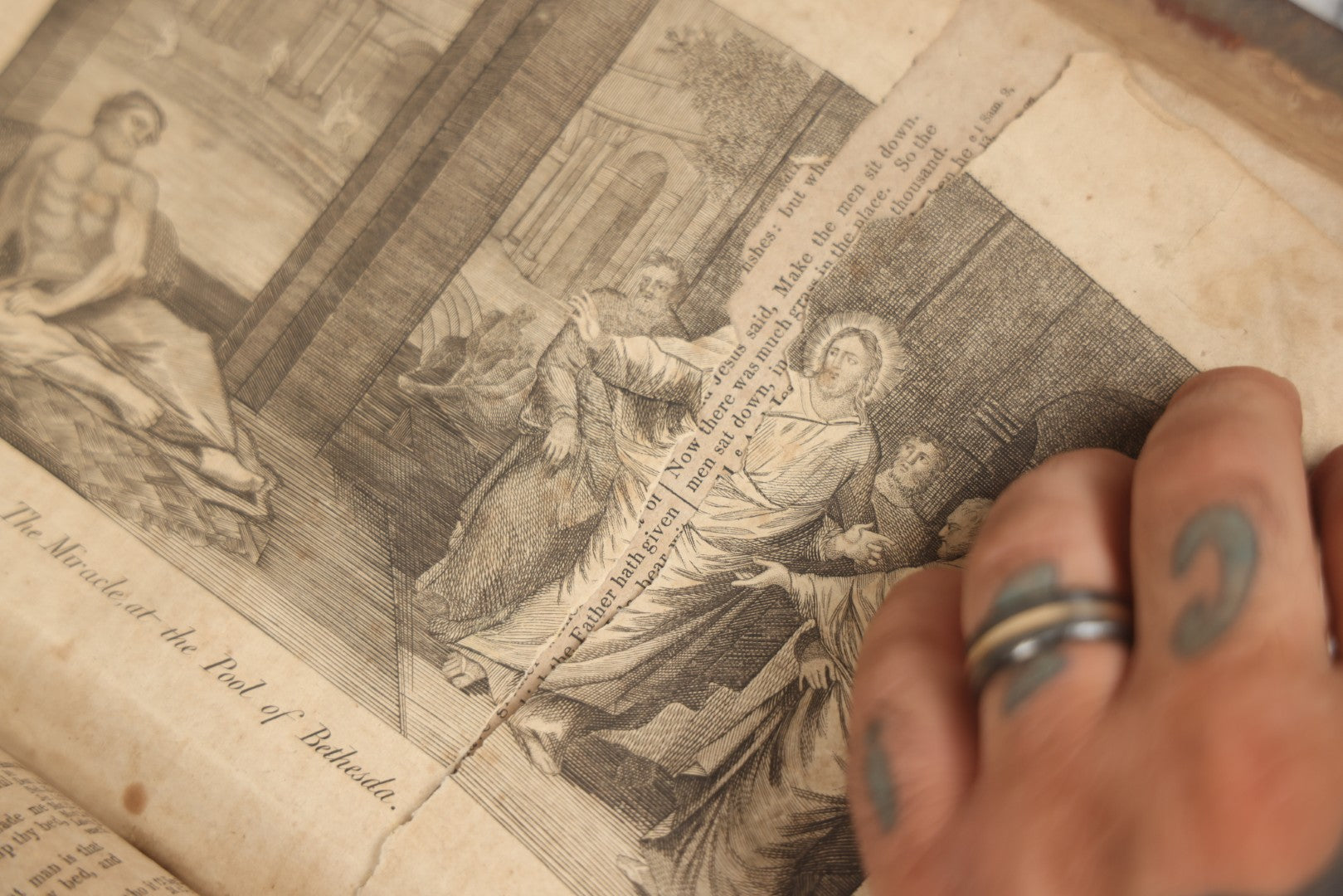 Lot 009 - Antique Leather Bound Family Holy Bible, King James Version, Handwritten Wilder Family Records Dating From 1737-1855, Printed By John Holbrook, Brattleborough, Vermont, Circa 1816, Note Missing Front Pages