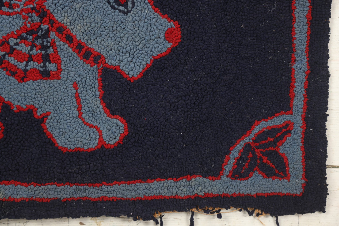 Lot 026 - Antique Folk Art Hooked Rug With Scottie Dog, Blue And Red Coloring, 33-1/2" x 21-1/2"
