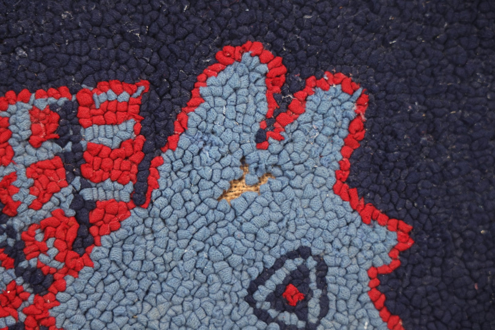 Lot 026 - Antique Folk Art Hooked Rug With Scottie Dog, Blue And Red Coloring, 33-1/2" x 21-1/2"