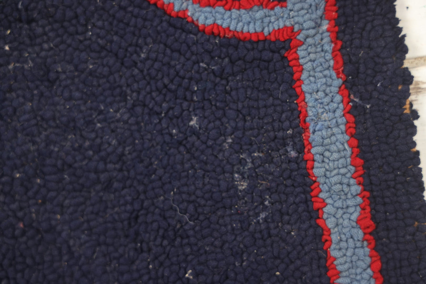 Lot 026 - Antique Folk Art Hooked Rug With Scottie Dog, Blue And Red Coloring, 33-1/2" x 21-1/2"