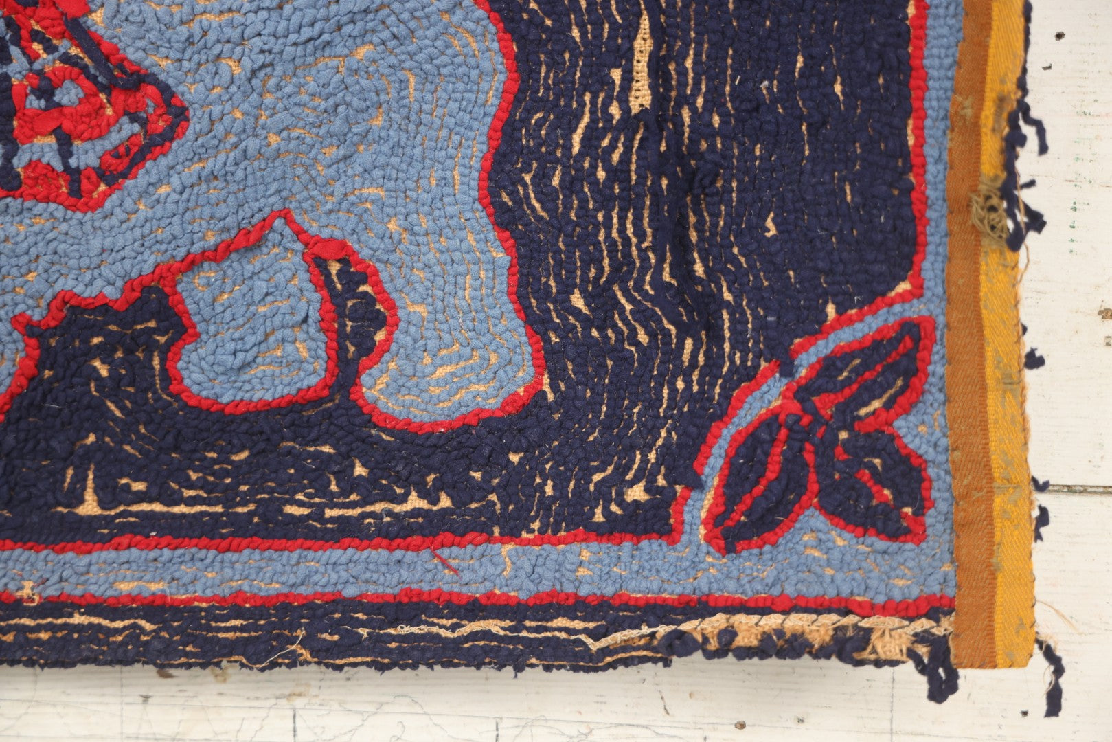 Lot 026 - Antique Folk Art Hooked Rug With Scottie Dog, Blue And Red Coloring, 33-1/2" x 21-1/2"