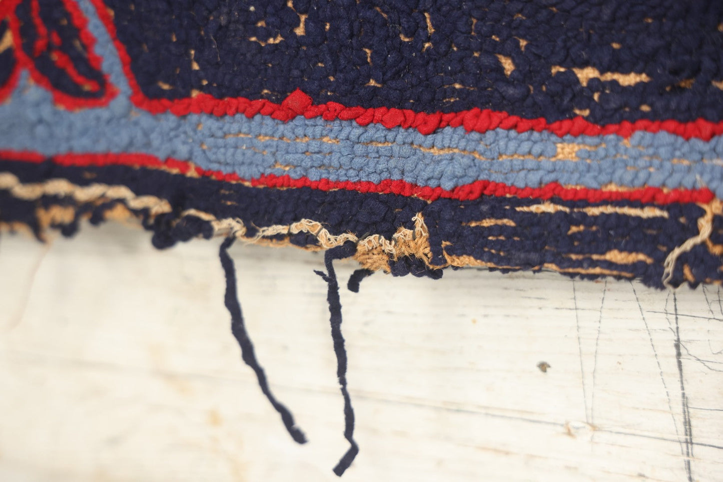 Lot 026 - Antique Folk Art Hooked Rug With Scottie Dog, Blue And Red Coloring, 33-1/2" x 21-1/2"