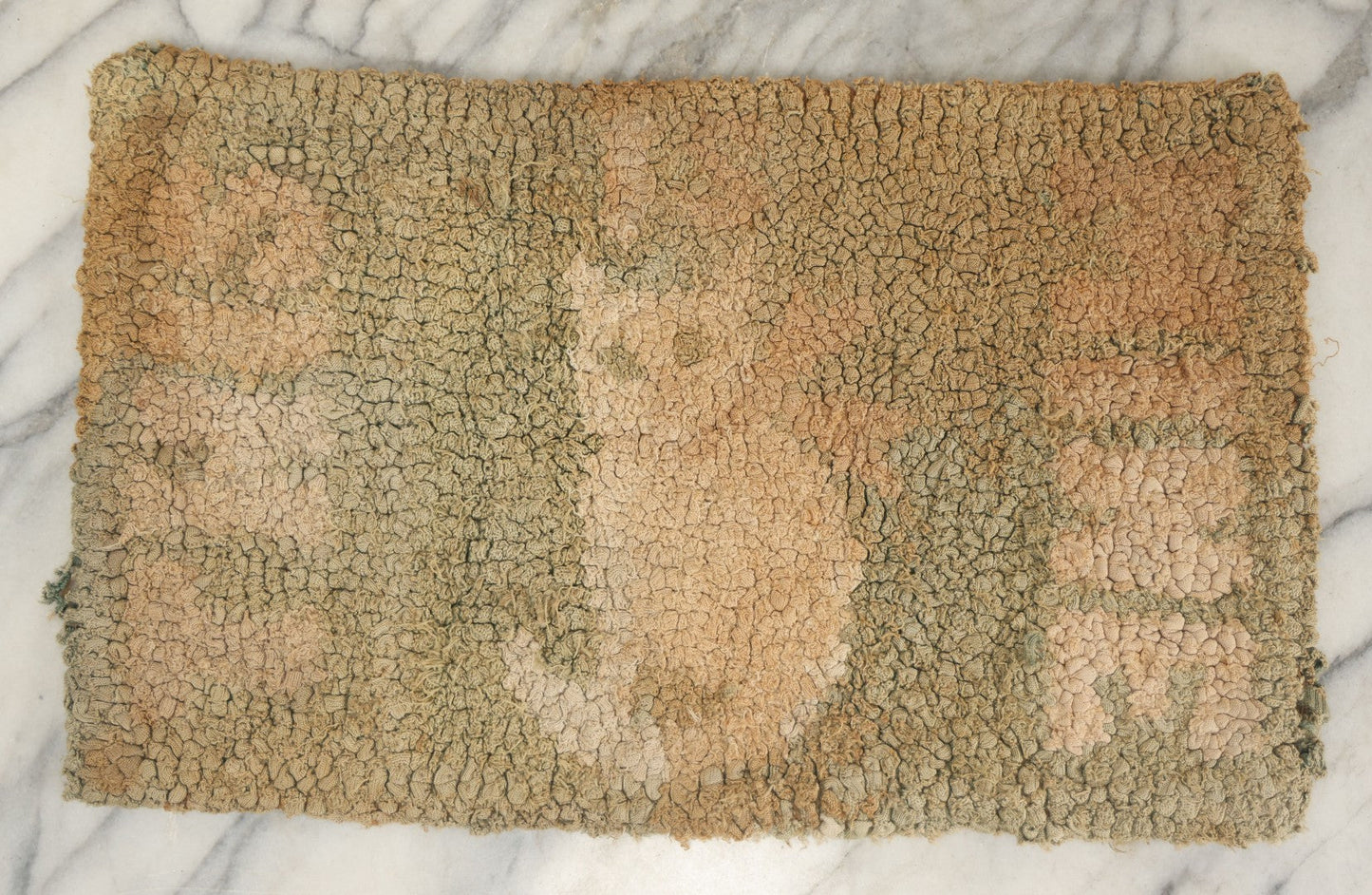 Lot 027 - Antique Hooked Rug Mat With Cat And "This Is Mine" Motto, Note Dirty, 17-1/4" x 10-3/4"
