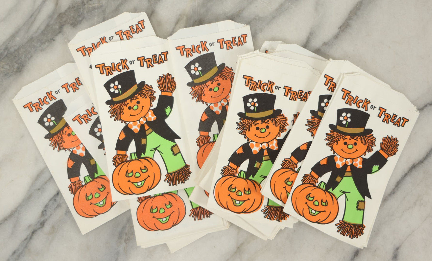 Lot 038 - Grouping Of 15+ N.O.S. New Old Stock Vintage Halloween Trick-Or-Treat Bags With Smiling Scarecrow And Jack O'Lantern, Fun World, Glen Cove Ny, Item No. 9434, Made In U.S.A.