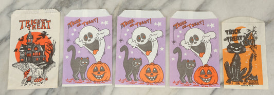 Lot 039 - Grouping Of Five N.O.S. New Old Stock Vintage Halloween Trick-Or-Treat Bags With Haunted House, Ghost With Jack O'Lantern, And Black Cat Designs