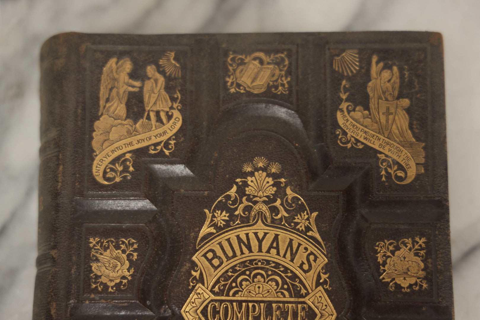 Lot 061 - "The Complete Works Of John Bunyan" Antique Illustrated Book, Embossed Gilt-Stamped Leather Fine Binding, Illustrations Engraved By A.B. Walter, Published By Bradley, Garretson & Co., Philadelphia, 1873