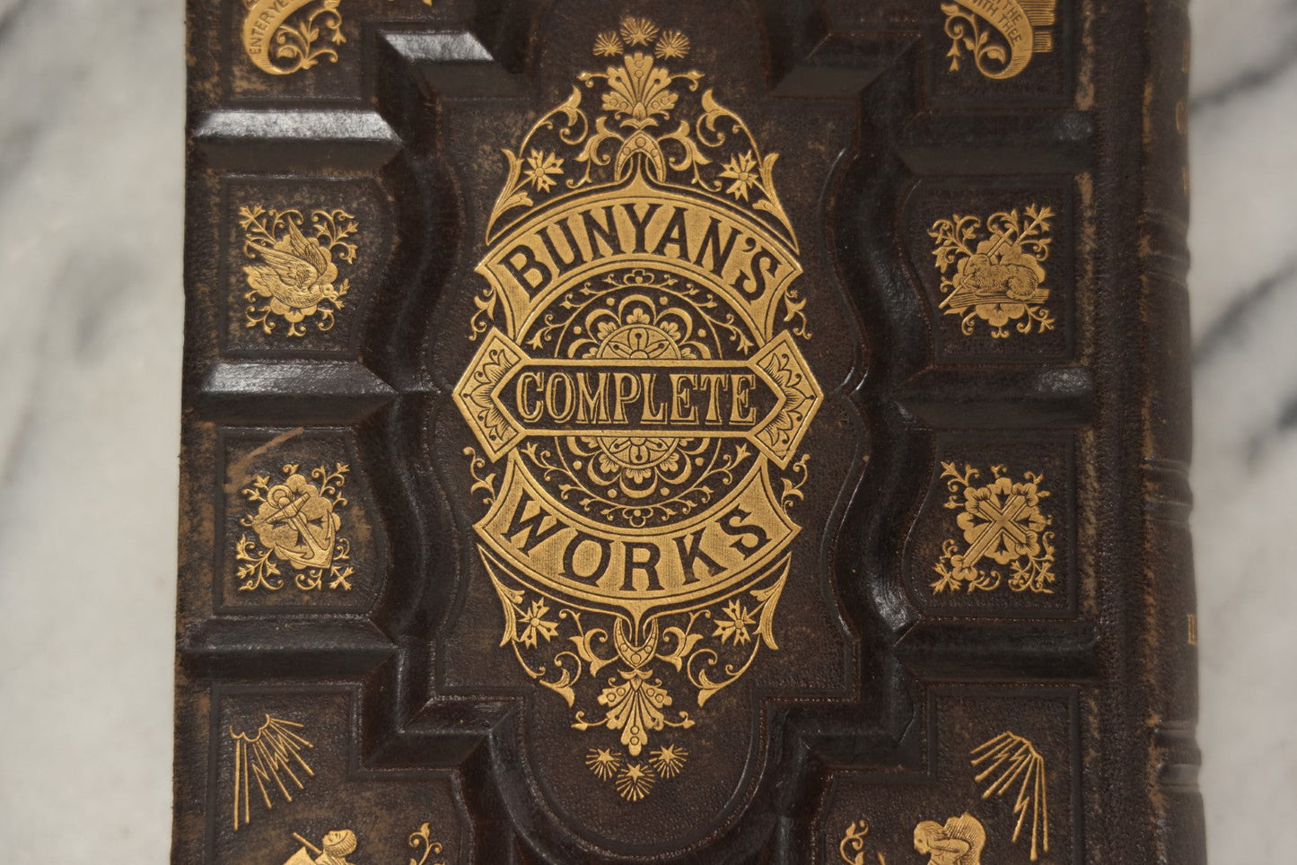 Lot 061 - "The Complete Works Of John Bunyan" Antique Illustrated Book, Embossed Gilt-Stamped Leather Fine Binding, Illustrations Engraved By A.B. Walter, Published By Bradley, Garretson & Co., Philadelphia, 1873