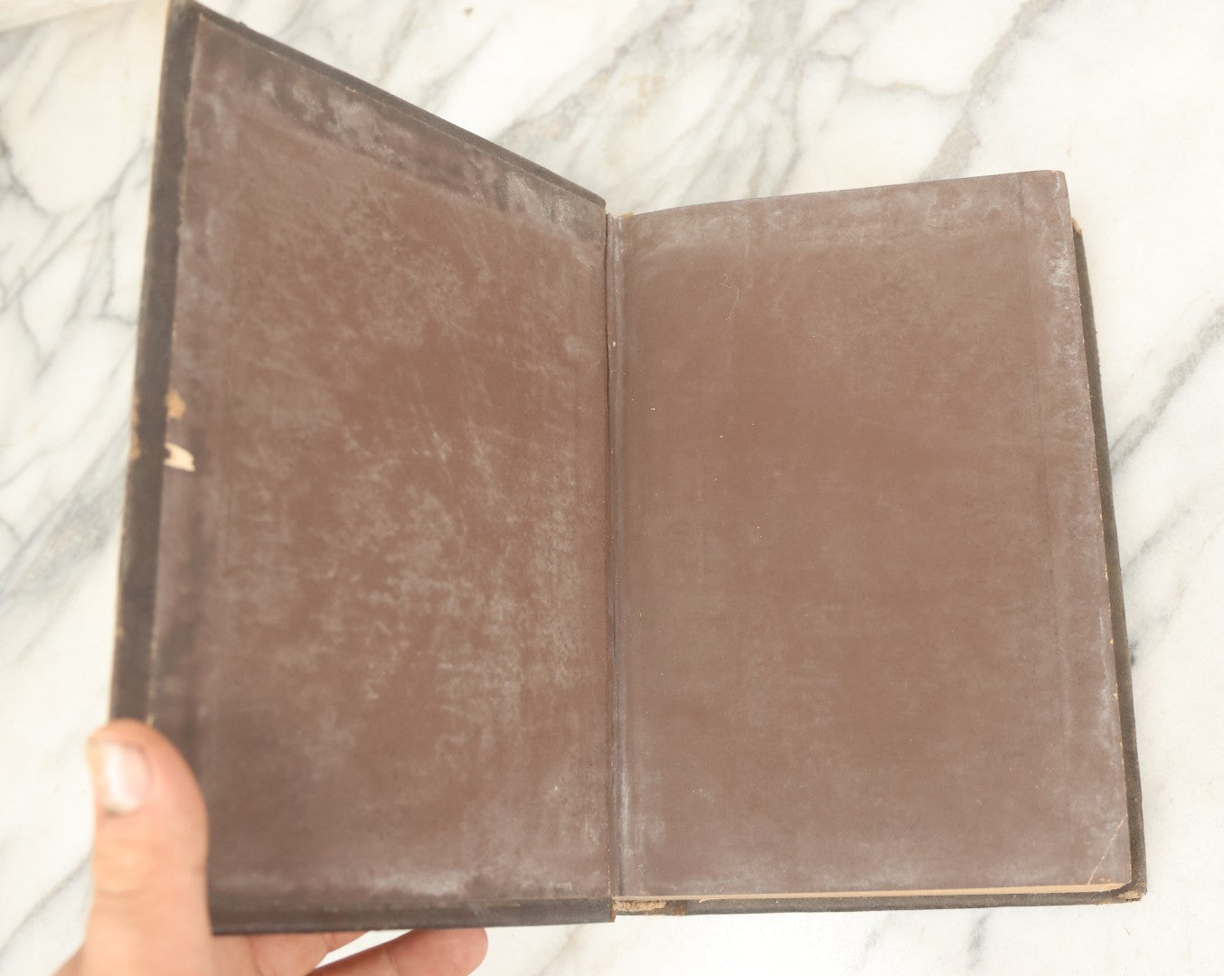 Lot 061 - "The Complete Works Of John Bunyan" Antique Illustrated Book, Embossed Gilt-Stamped Leather Fine Binding, Illustrations Engraved By A.B. Walter, Published By Bradley, Garretson & Co., Philadelphia, 1873