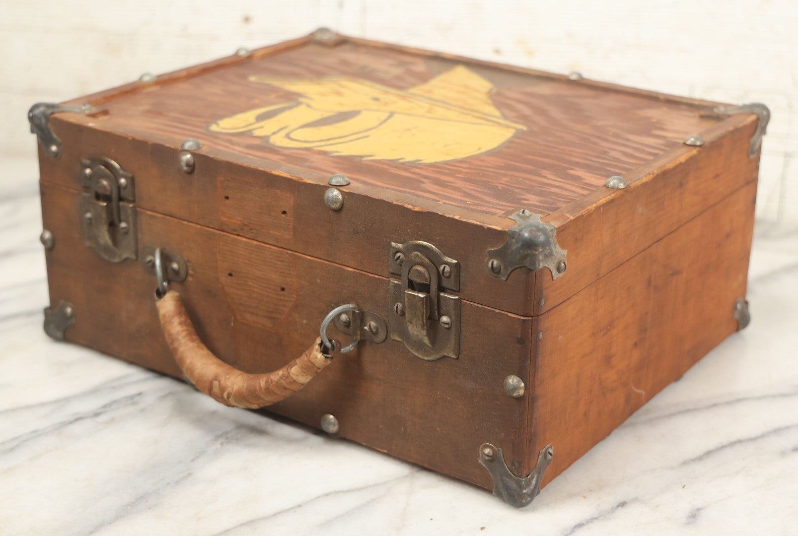 Lot 071 - Vintage Donald Duck Folk Art Painted Wooden Roller Skates Carrying Case With Handle, Circa 1950s New Jersey