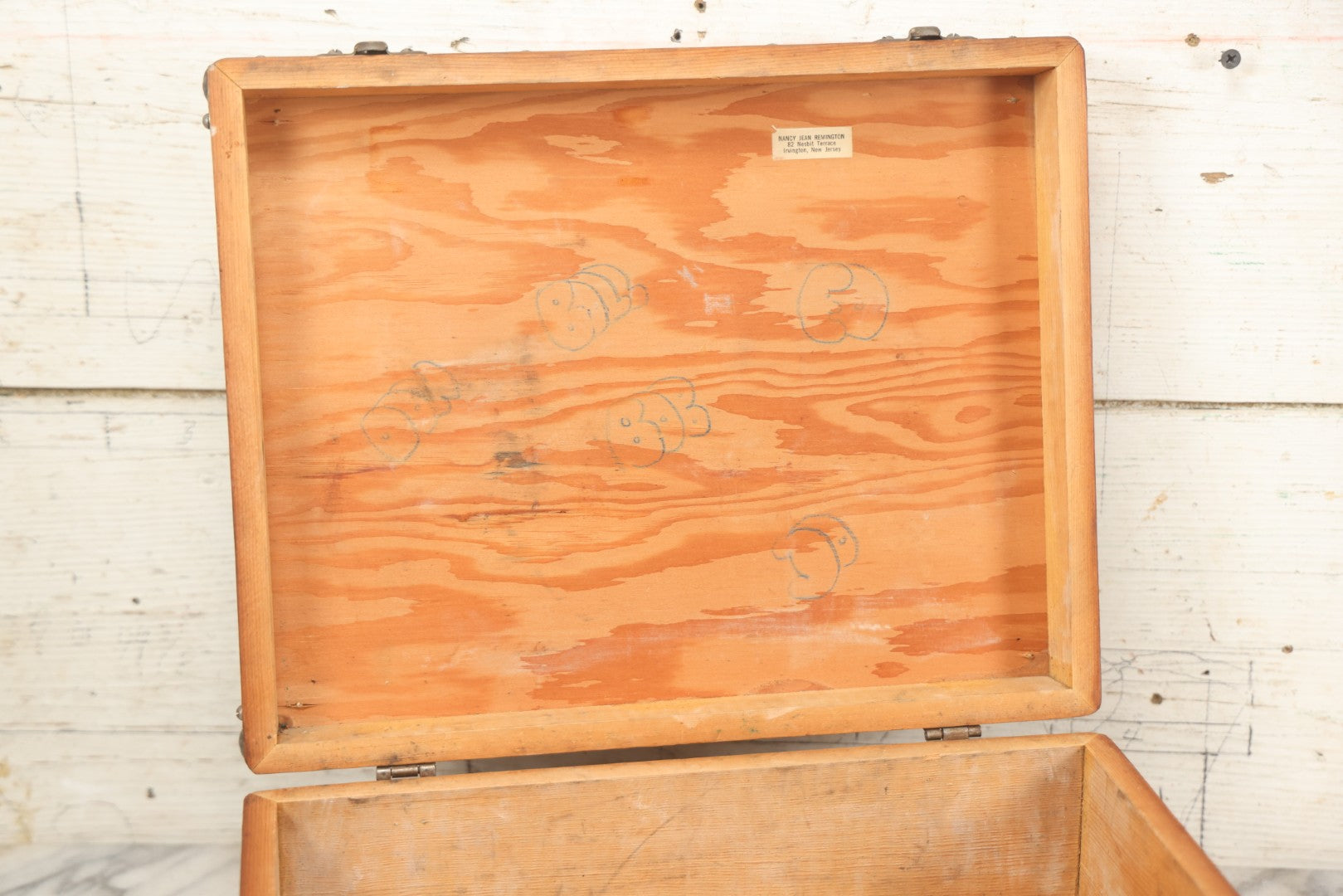 Lot 071 - Vintage Donald Duck Folk Art Painted Wooden Roller Skates Carrying Case With Handle, Circa 1950s New Jersey