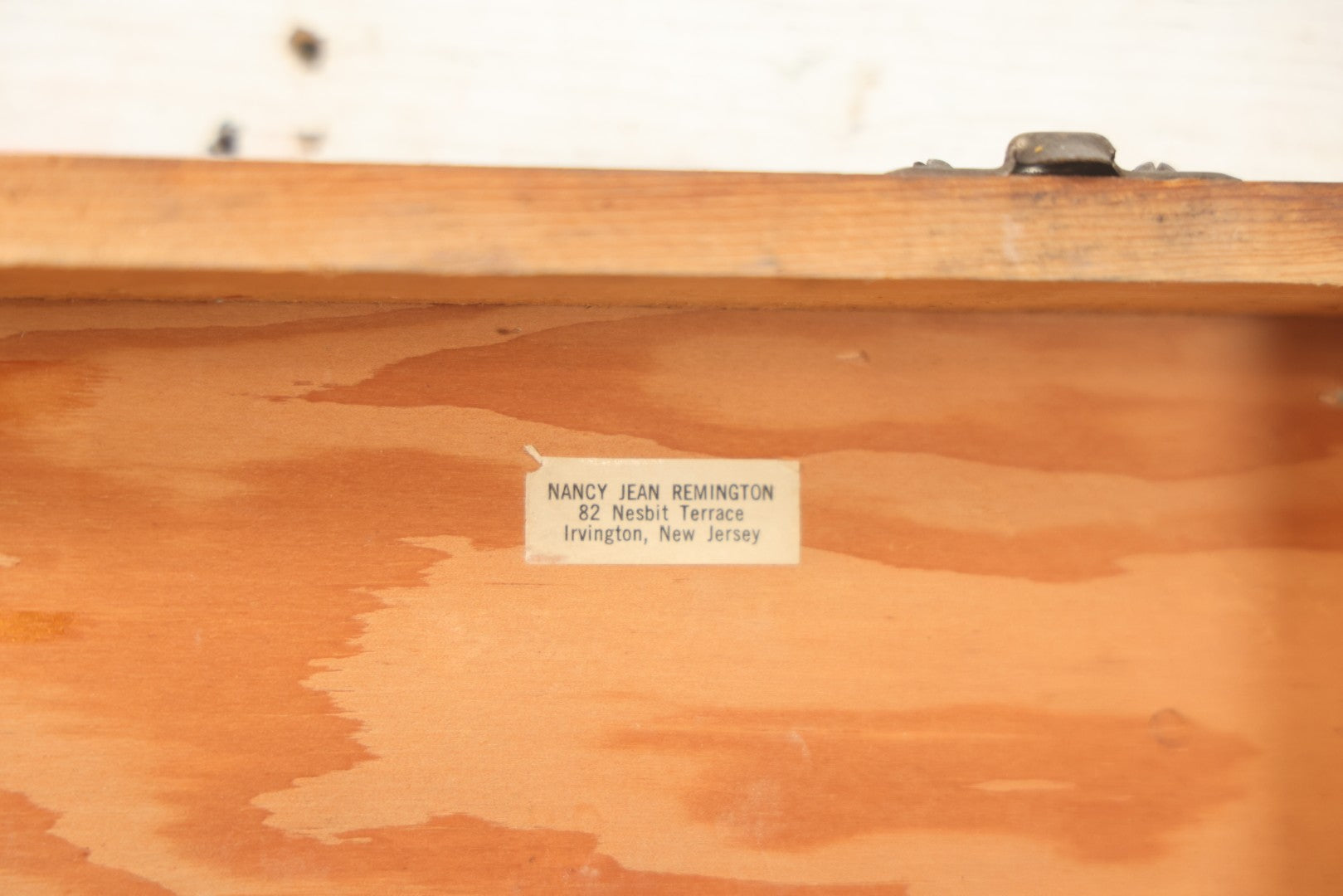 Lot 071 - Vintage Donald Duck Folk Art Painted Wooden Roller Skates Carrying Case With Handle, Circa 1950s New Jersey