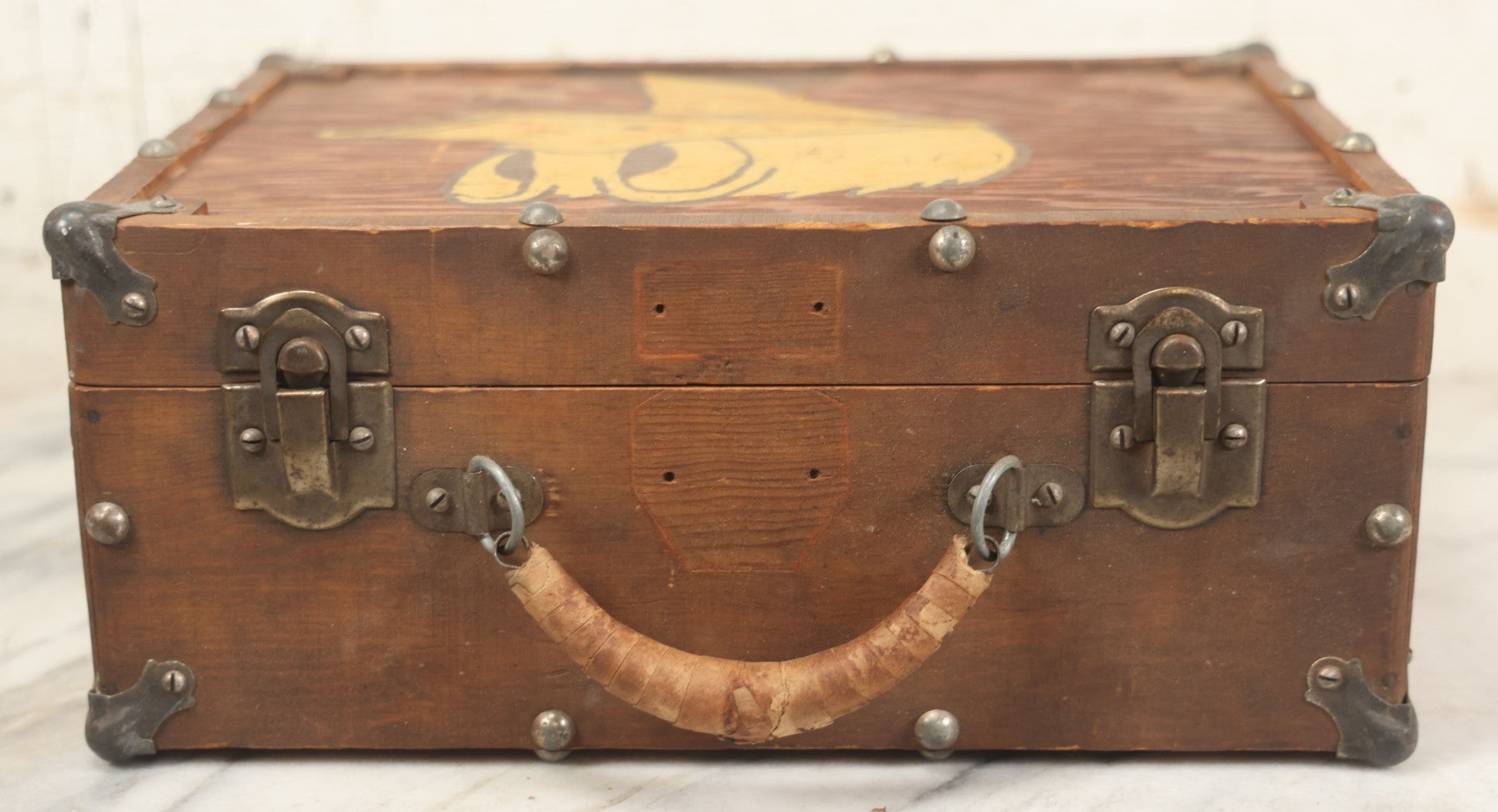 Lot 071 - Vintage Donald Duck Folk Art Painted Wooden Roller Skates Carrying Case With Handle, Circa 1950s New Jersey