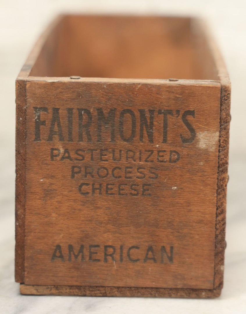 Lot 072 - Vintage Wooden Pasteurized American Cheese Box For Fairmont's Better Process Cheese, Distributed By The Fairmont Creamery Co., 5 Lb. Net Weight