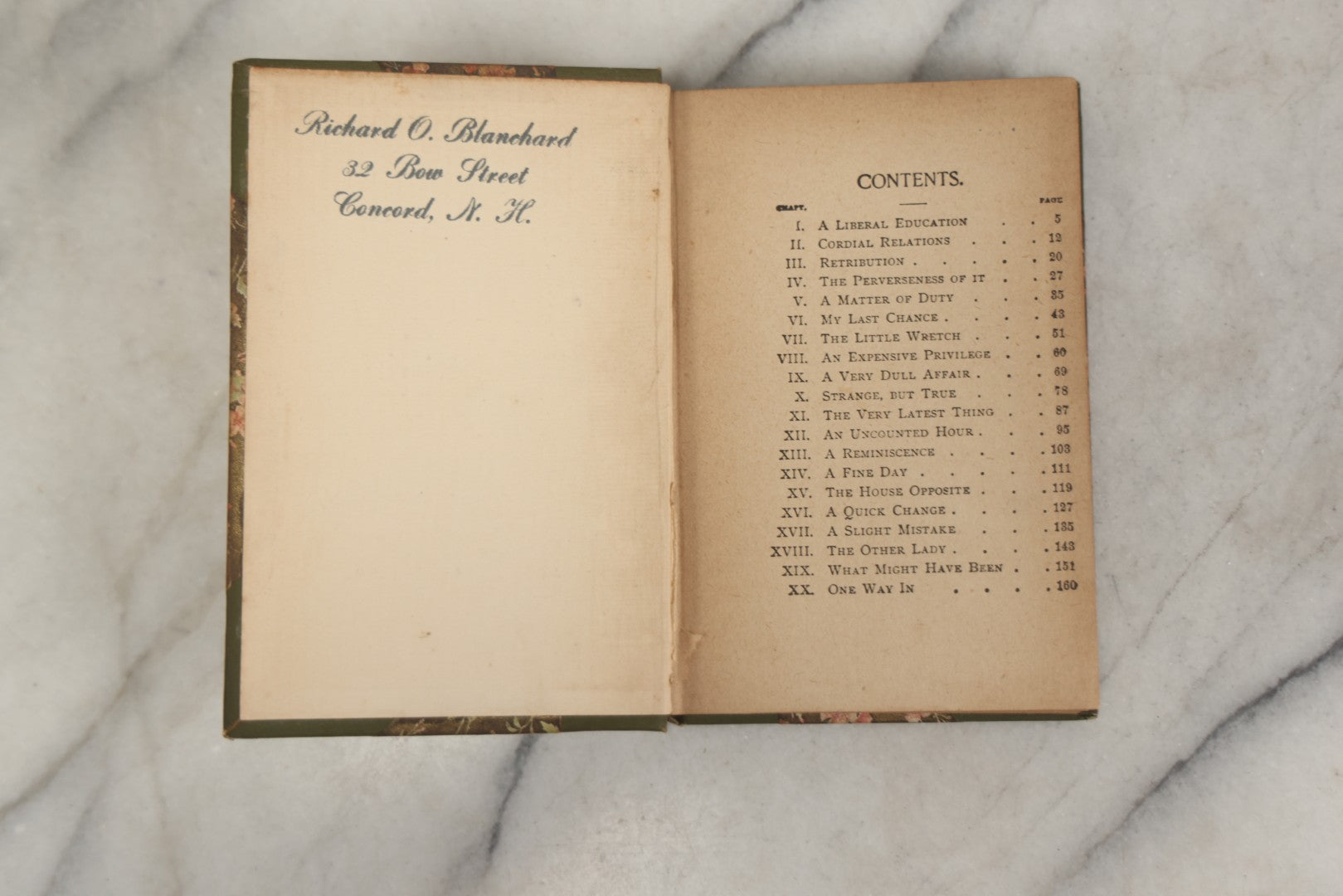 Lot 177 - "The Dolly Dialogues" By Anthony Hope, Undated, Publisher Unknown, Circa 1900s Flower Print And Illustrations On Spine, Pocket Sized