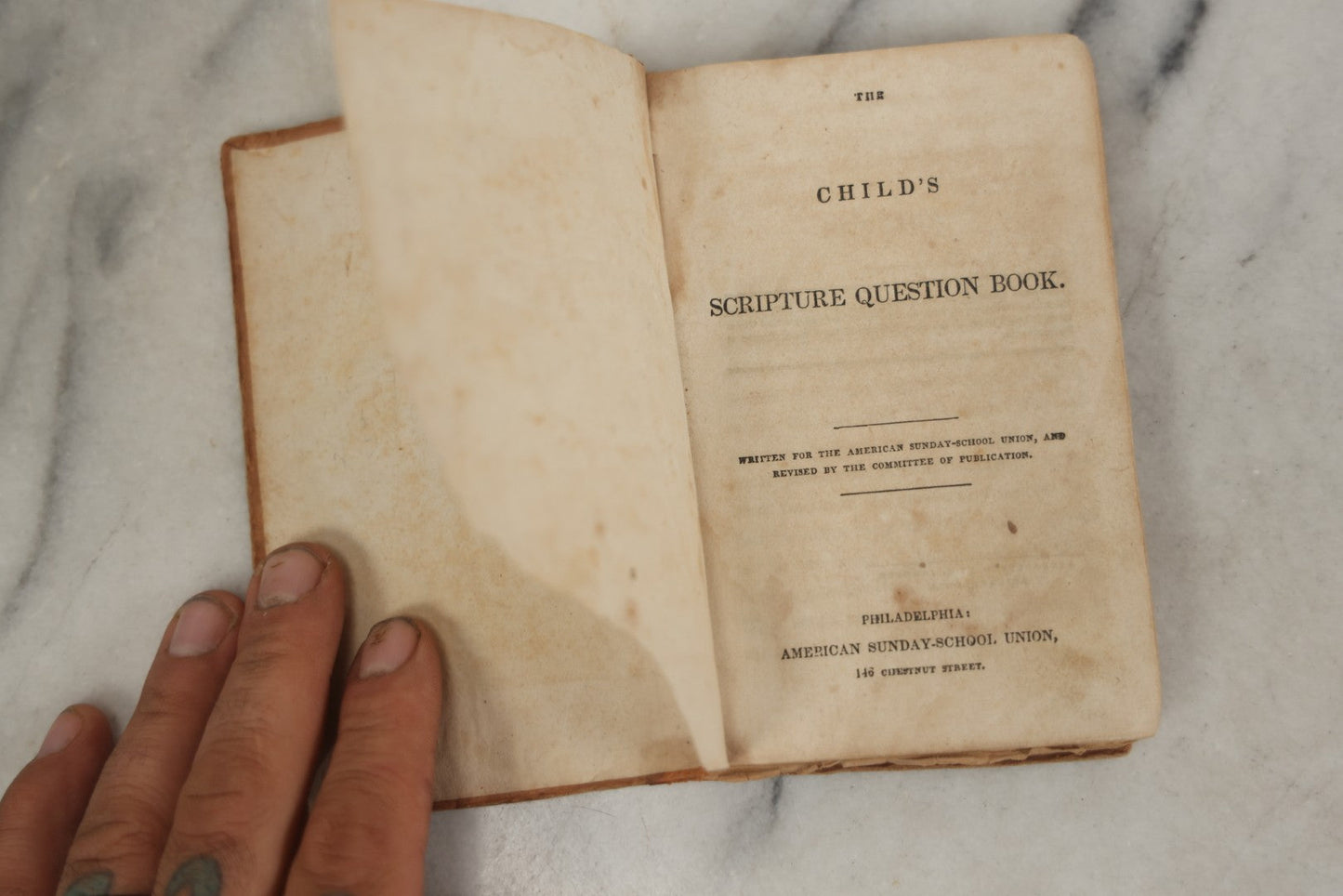 Lot 179 - "The Child's Scripture Question Book" Antique Illustrated Religious Lesson Book With 63 Engravings, Published By The American Sunday School Union, Philadelphia, 1836