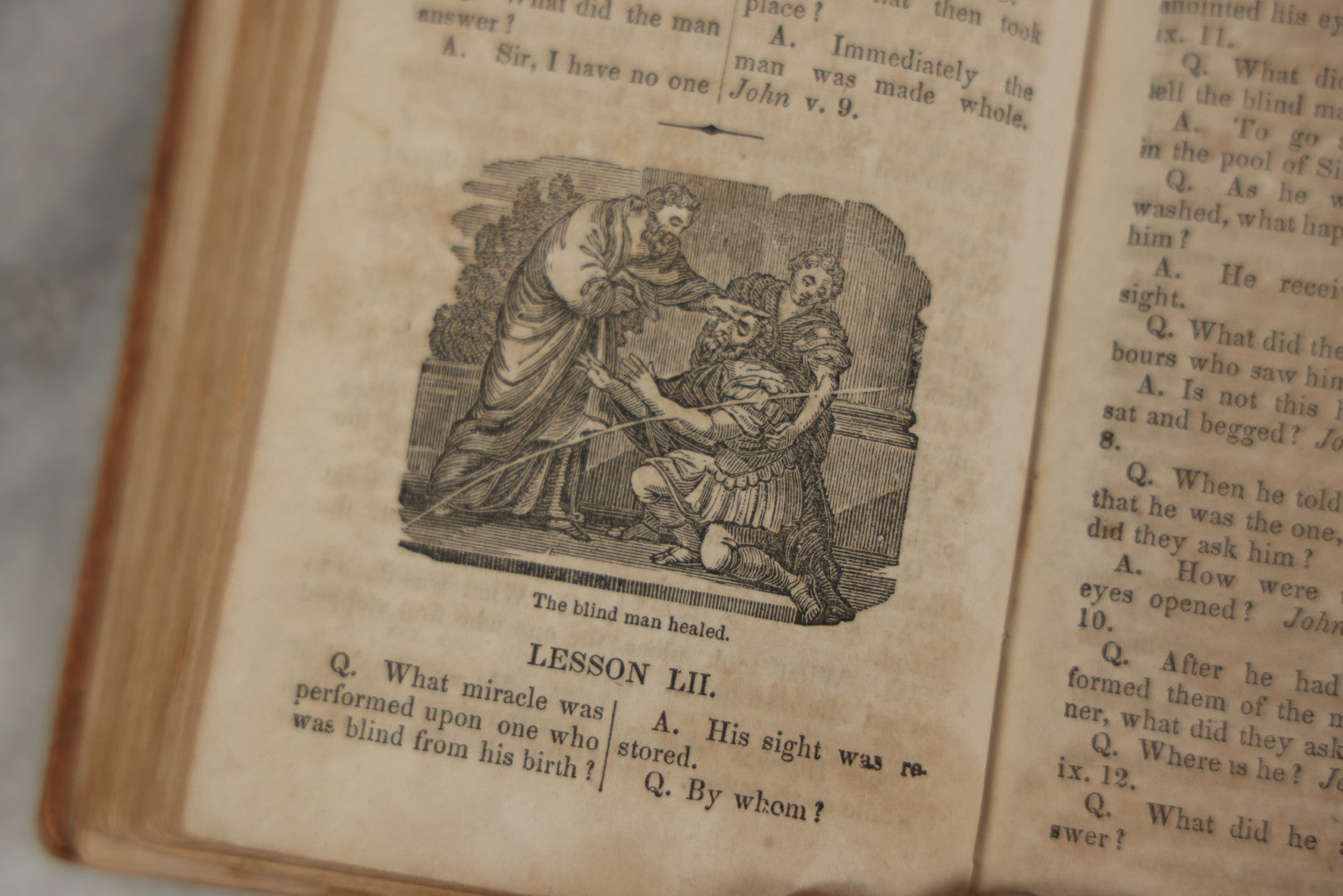 Lot 179 - "The Child's Scripture Question Book" Antique Illustrated Religious Lesson Book With 63 Engravings, Published By The American Sunday School Union, Philadelphia, 1836
