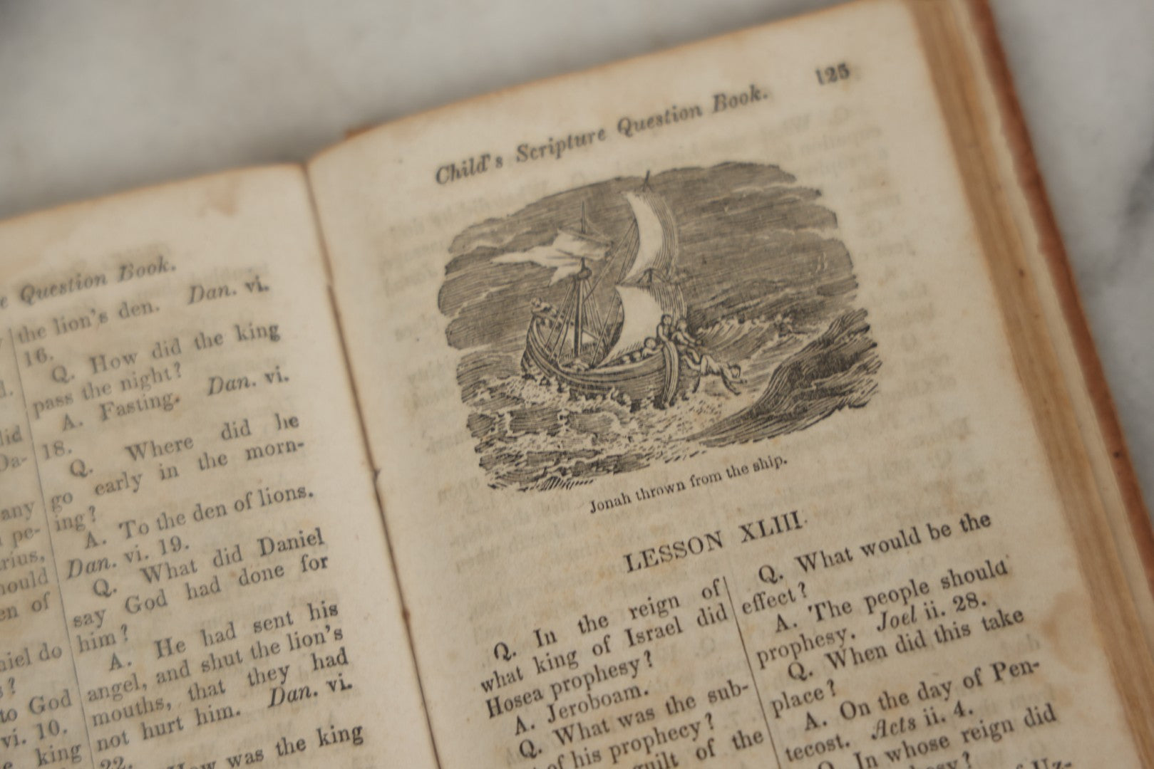 Lot 179 - "The Child's Scripture Question Book" Antique Illustrated Religious Lesson Book With 63 Engravings, Published By The American Sunday School Union, Philadelphia, 1836