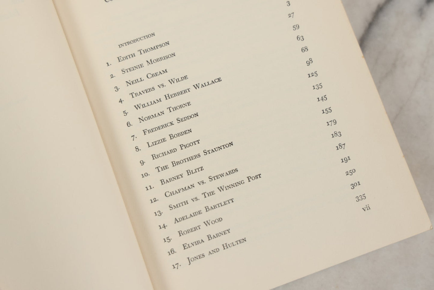 Lot 200 - "The Murder And The Trial" Vintage Book By Edgar Lustgarten, Published By Charles Scribner's Sons, New York, 1958, Original Dust Jacket