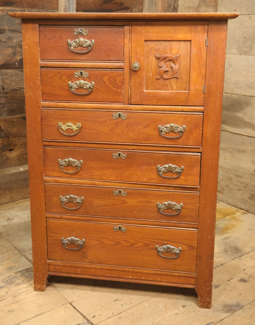 Antique Oak Gentleman's Chest Of Drawers With Hatbox Compartment, Circa Early 20th Century