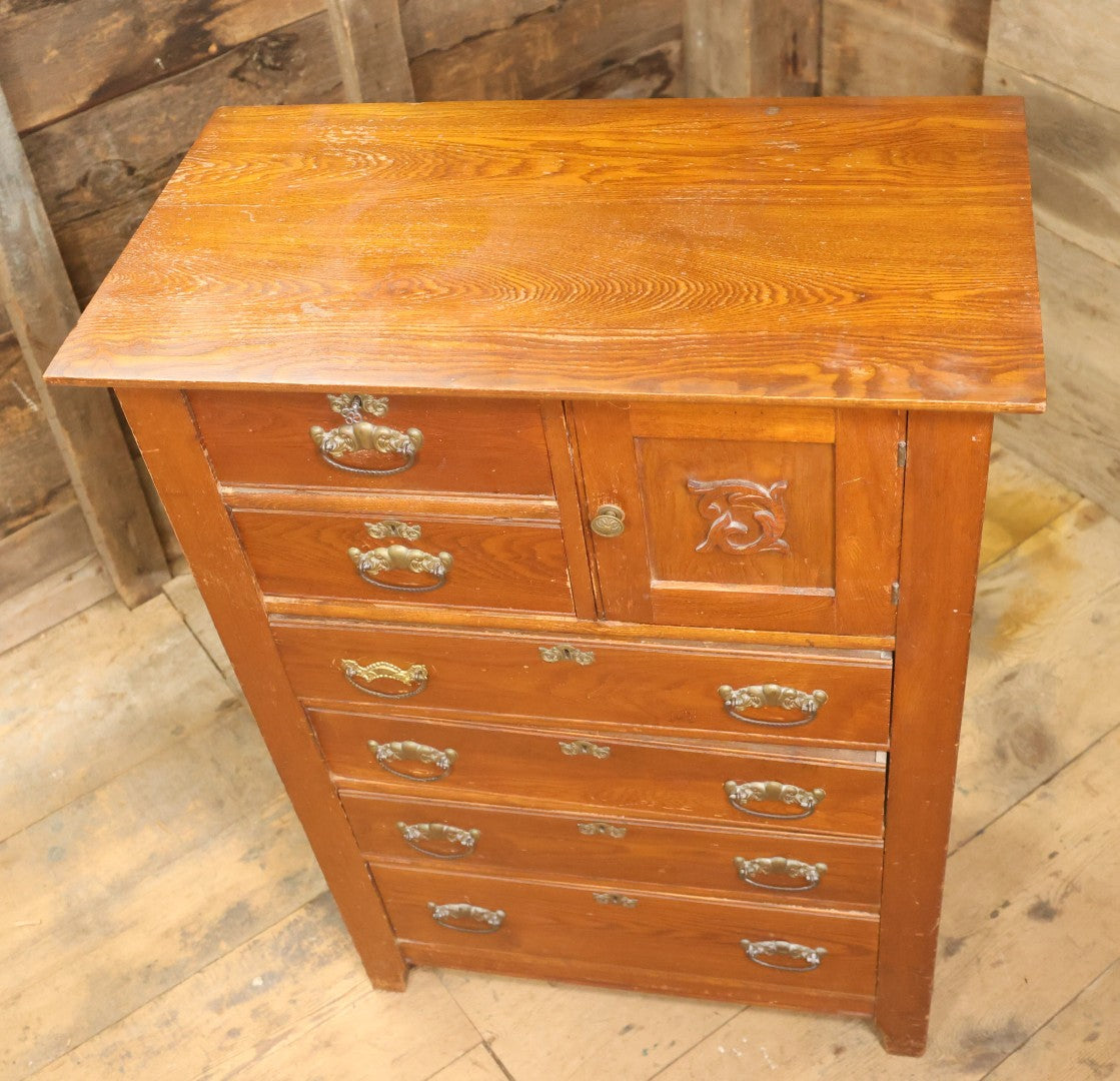 Antique Oak Gentleman's Chest Of Drawers With Hatbox Compartment, Circa Early 20th Century