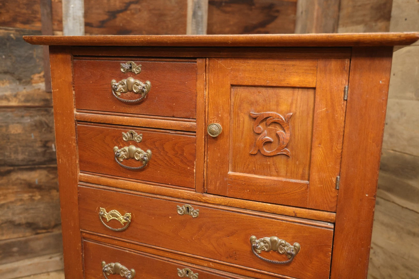 Antique Oak Gentleman's Chest Of Drawers With Hatbox Compartment, Circa Early 20th Century