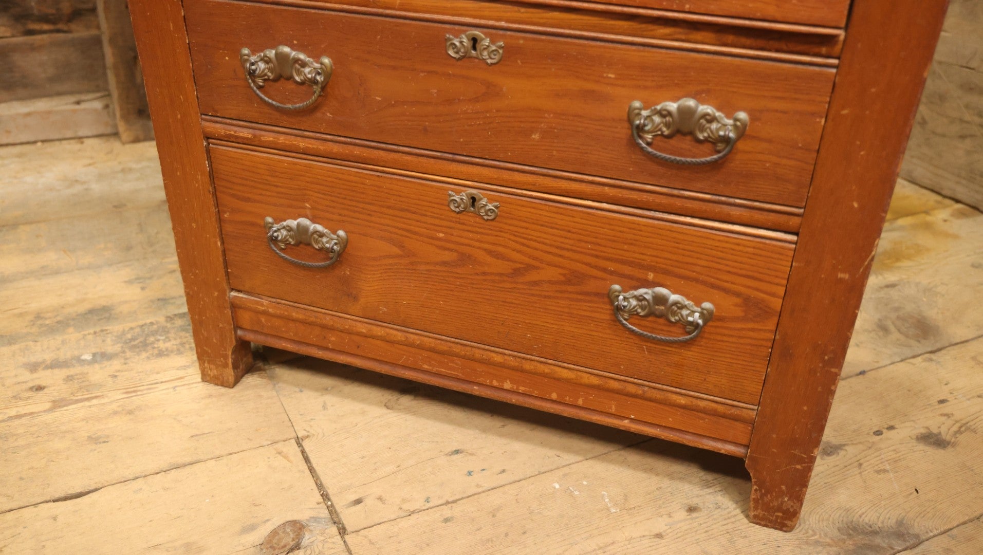 Antique Oak Gentleman's Chest Of Drawers With Hatbox Compartment, Circa Early 20th Century