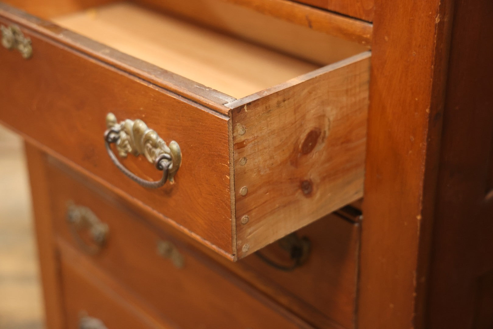 Antique Oak Gentleman's Chest Of Drawers With Hatbox Compartment, Circa Early 20th Century