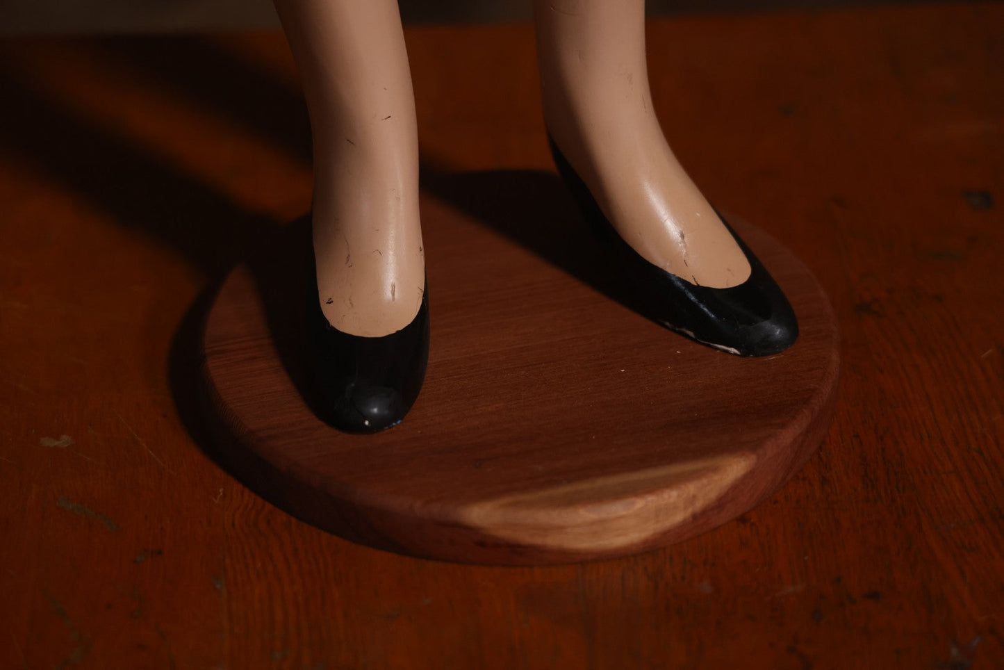 Vintage Plaster Female Mannequin Figure On Base, Circa 1940s 36-1/2" H