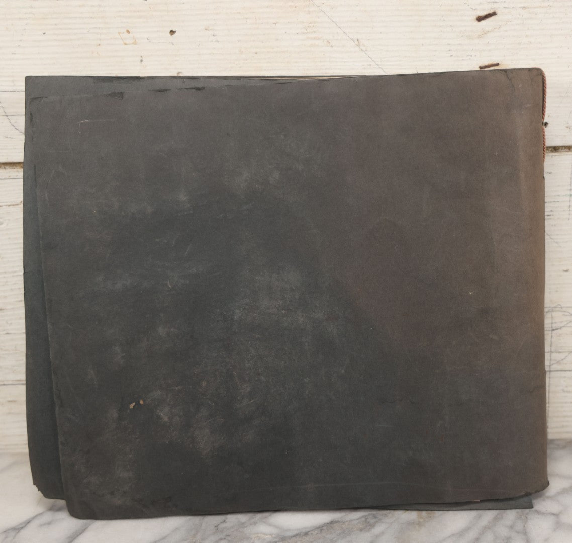 Lot 002 - Antique Greeting Cards Sample Book, "Xmas Greeting Cards, De Luxe, From The Studios Of The Process Engraving Co.," Chicago, Illinois, Circa Early 20th Century