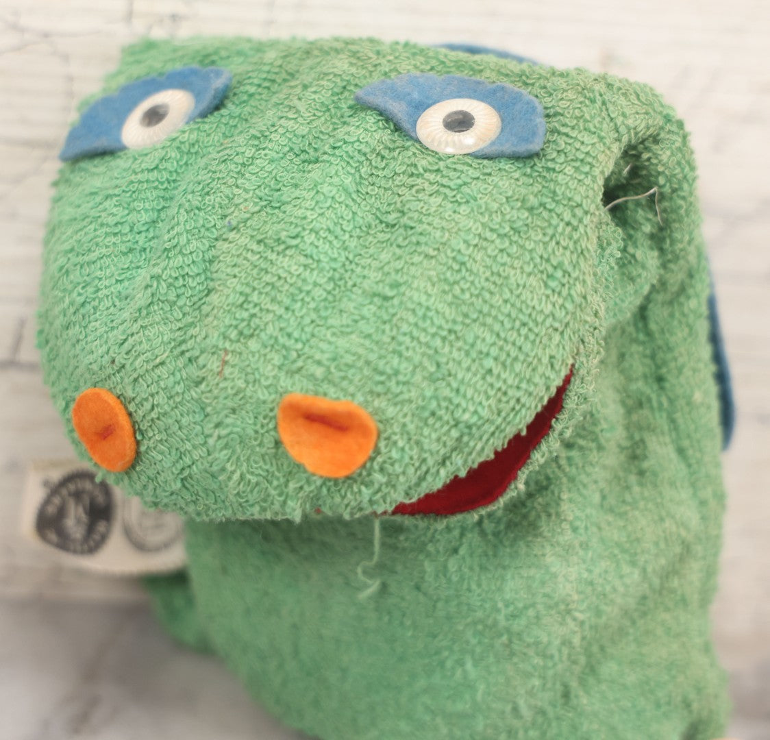 Lot 024 - Vintage Talking Green Mattel Hand Puppet With Working Pull String And Multiple Phrases, Character By Bob Clampett, 1950, Voice Unit U.S. Patent 3,017,187