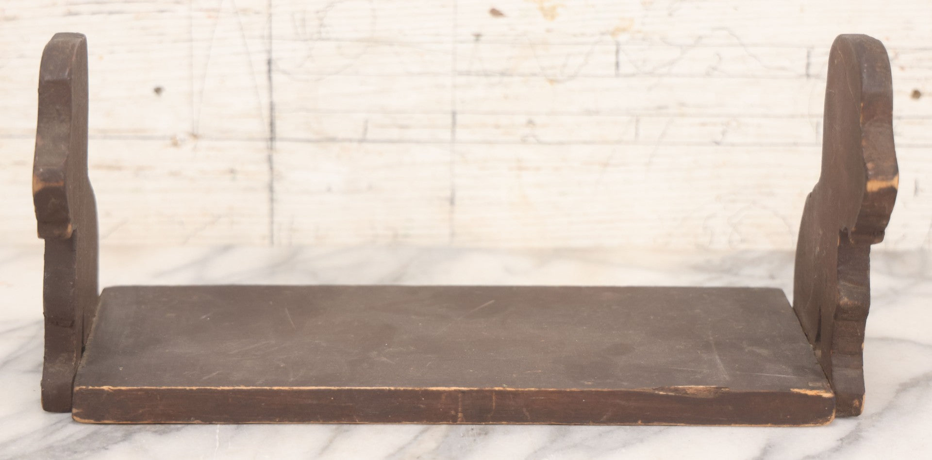 Lot 028 - Vintage Hand-Cut Hand-Painted Folk Art Wooden Bookstand With Smiling Brown Dog