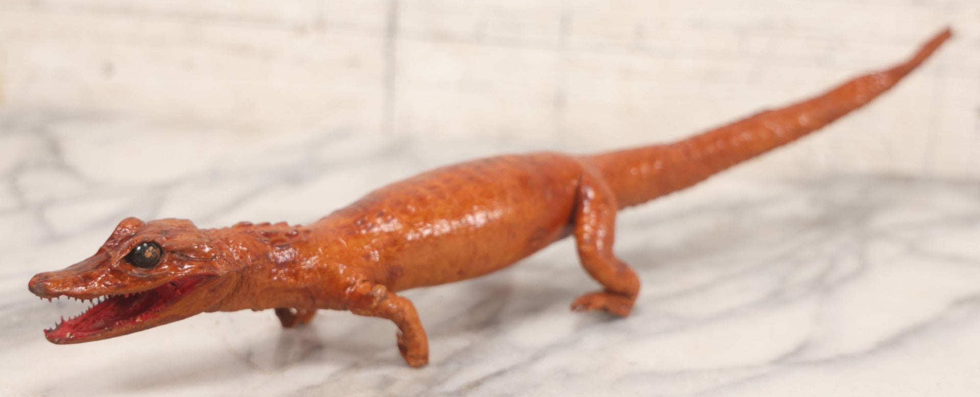 Lot 030 - Vintage Taxidermy Caiman Alligator, Made In Colombia, 18-1/2" L