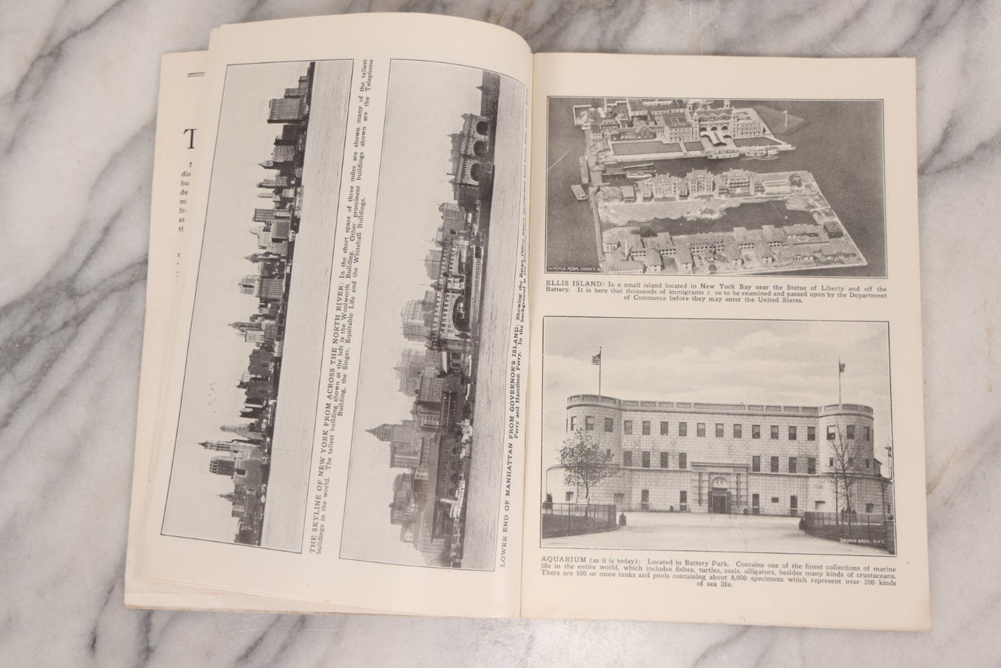 Lot 069 - Vintage "New York City Of Marvels" Tourism Booklet, With Photographs And Descriptions Showcasing 50+ Buildings And Attractions Of New York City, Published By United Postal Card Co., Brooklyn, 1929