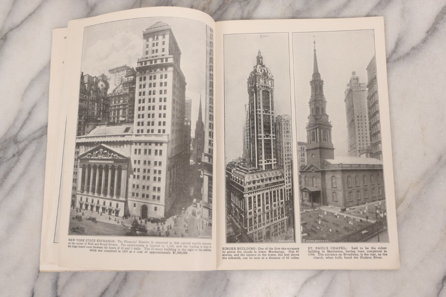 Lot 069 - Vintage "New York City Of Marvels" Tourism Booklet, With Photographs And Descriptions Showcasing 50+ Buildings And Attractions Of New York City, Published By United Postal Card Co., Brooklyn, 1929