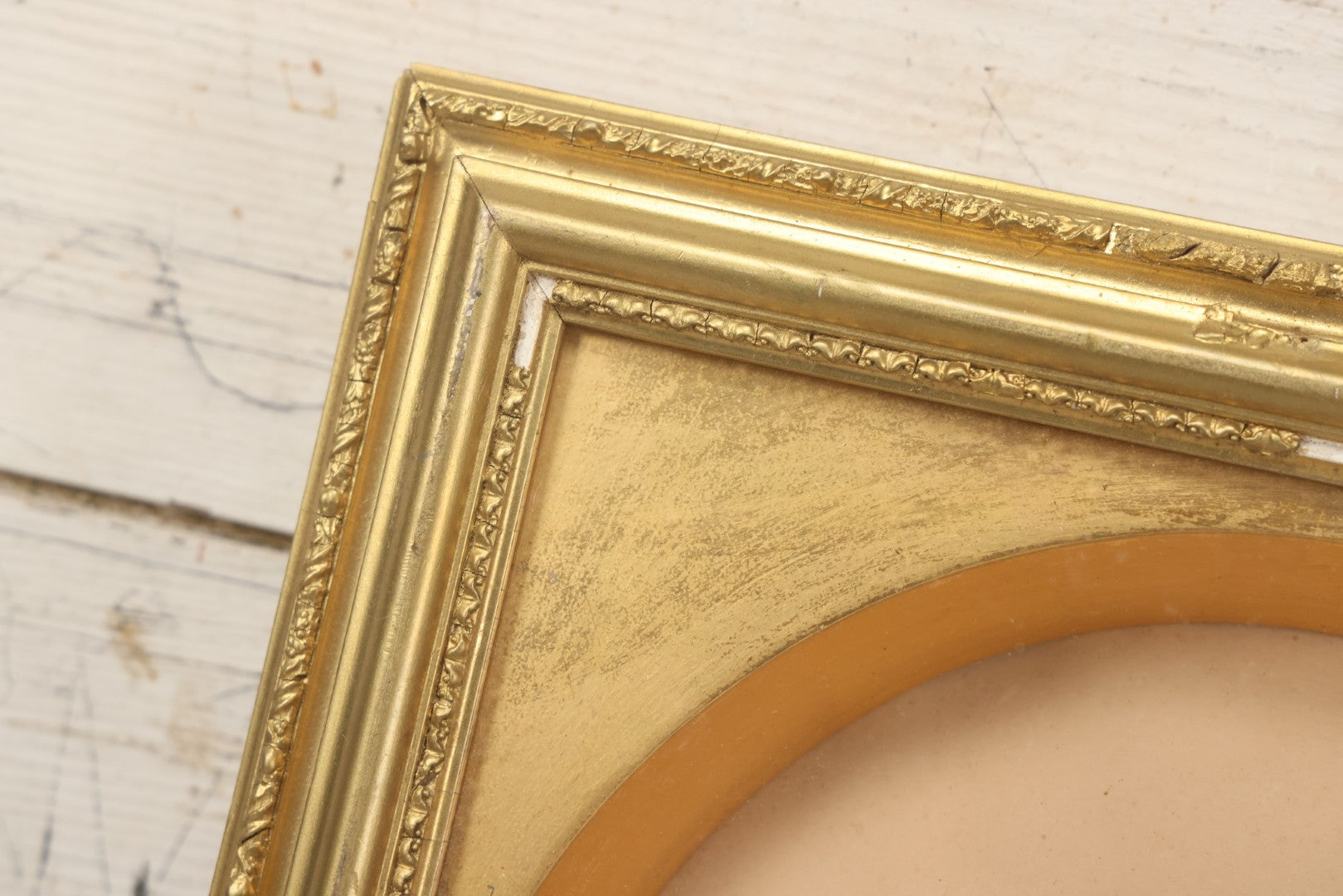 Lot 002 - Antique Seawood Flower Shadow Box With Seaweed Fashioned Into Flower Basket, In Gilded Frame, Circa 1900, 14-1/8" x 12-3/4"