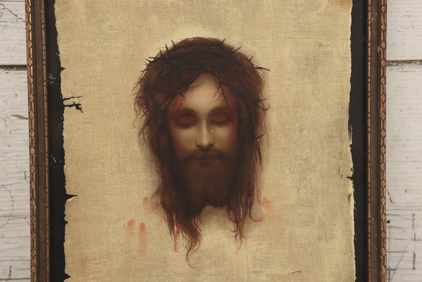 Lot 053 - Antique “Veil Of Veronica” Lithograph Print Of Jesus Christ, Copyright The House Of Art, New York, No. A-33, With Eye-Opening Illusion, In Original Frame, 10" x 12-3/4"