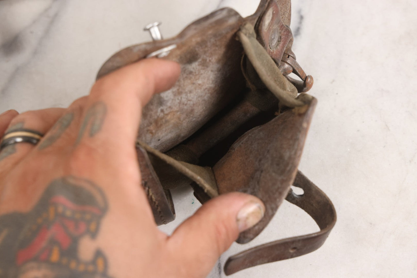 Lot 059 - Antique Leather And Canvas Ammunition Belt With Five Pouch Compartments