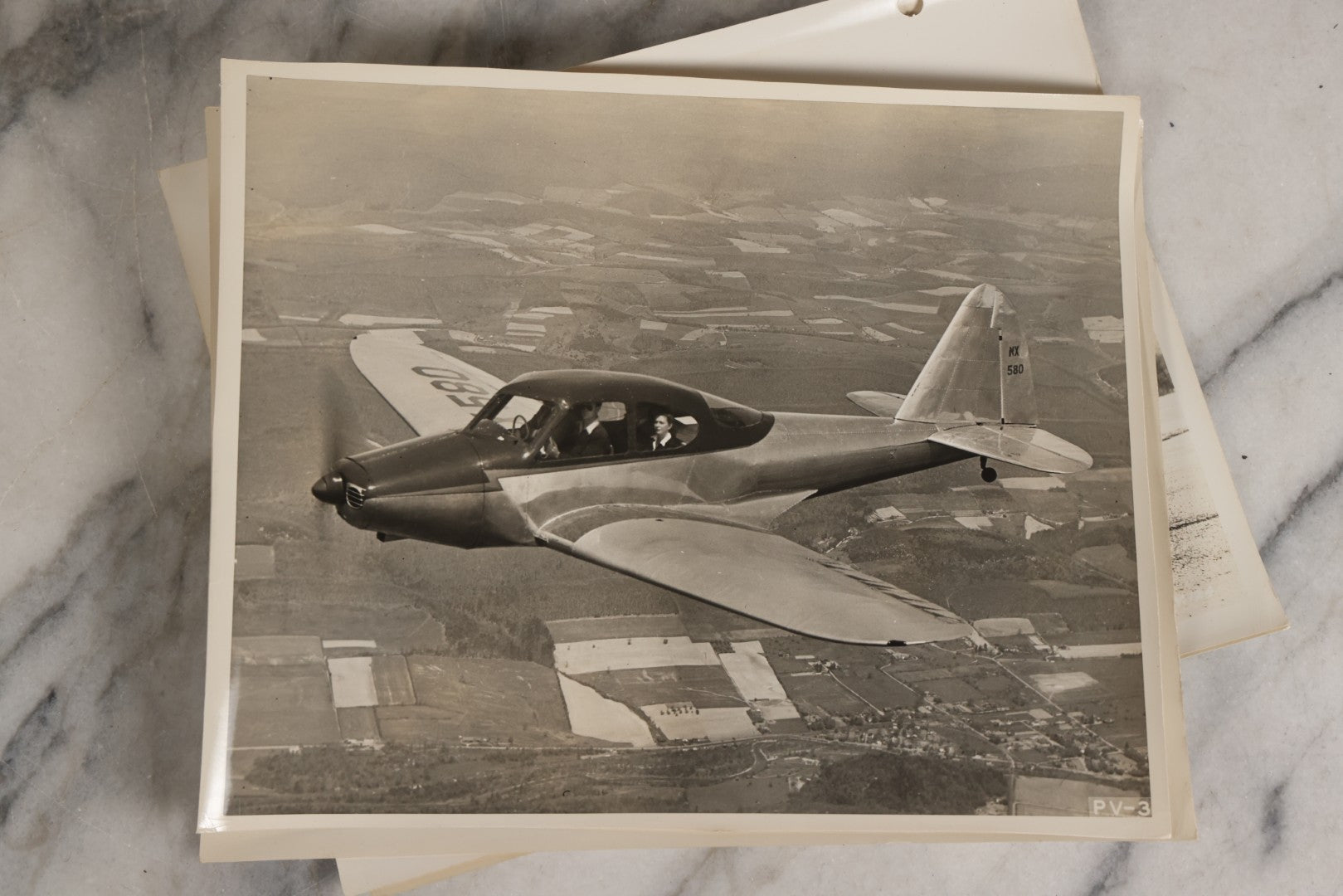 Lot 126 - Grouping Of 25+ Vintage Glossy Photographs Of Airplanes And Aviators