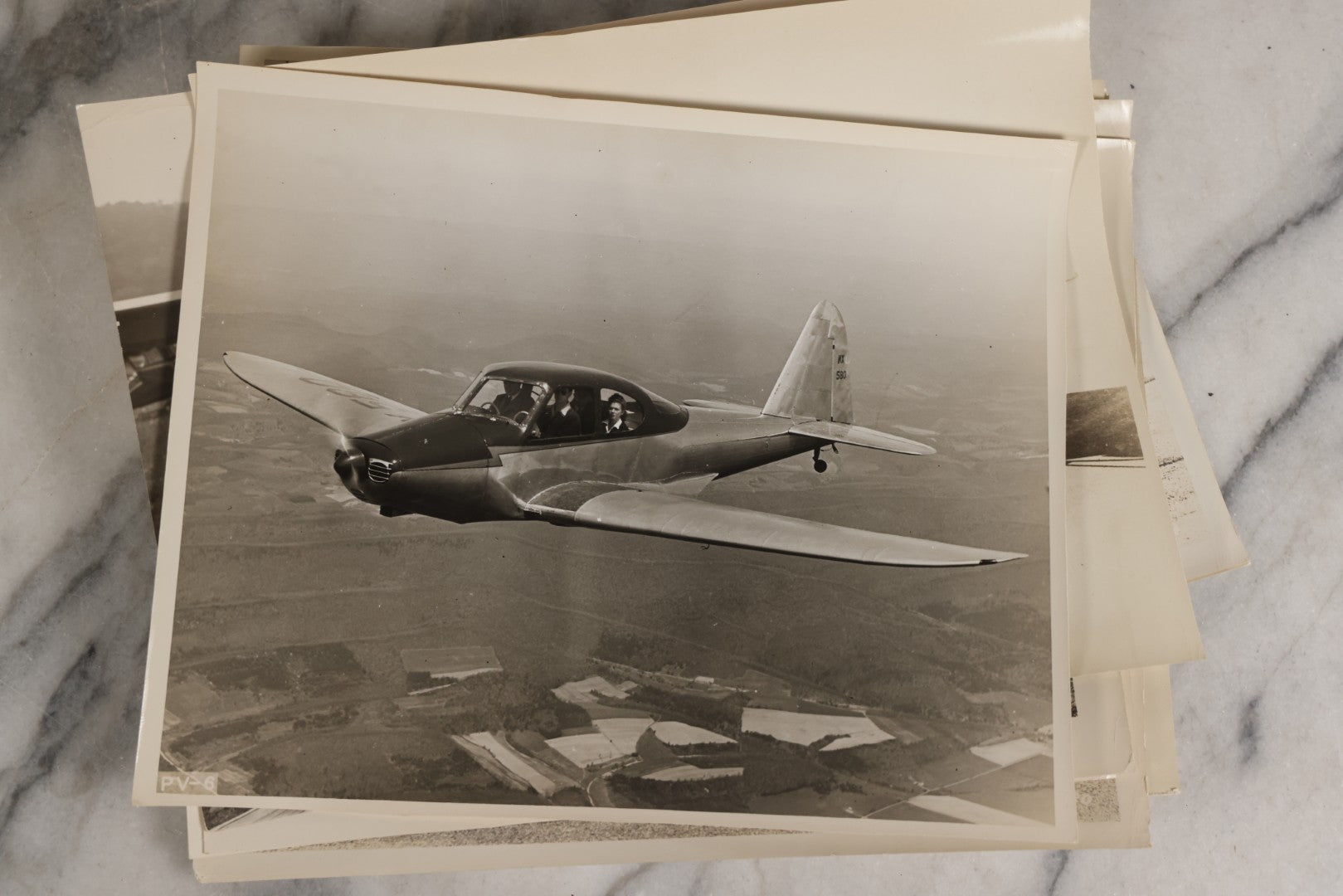Lot 126 - Grouping Of 25+ Vintage Glossy Photographs Of Airplanes And Aviators