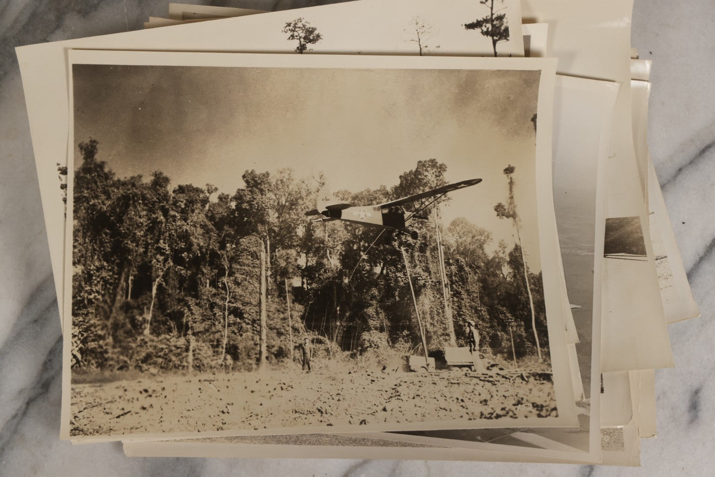 Lot 126 - Grouping Of 25+ Vintage Glossy Photographs Of Airplanes And Aviators