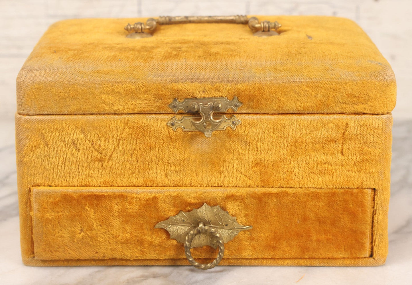 Lot 182 - Antique Yellow Velvet Jewelry Box With Brass Hardware And Tufted Interior