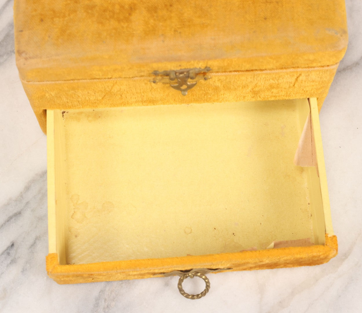 Lot 182 - Antique Yellow Velvet Jewelry Box With Brass Hardware And Tufted Interior