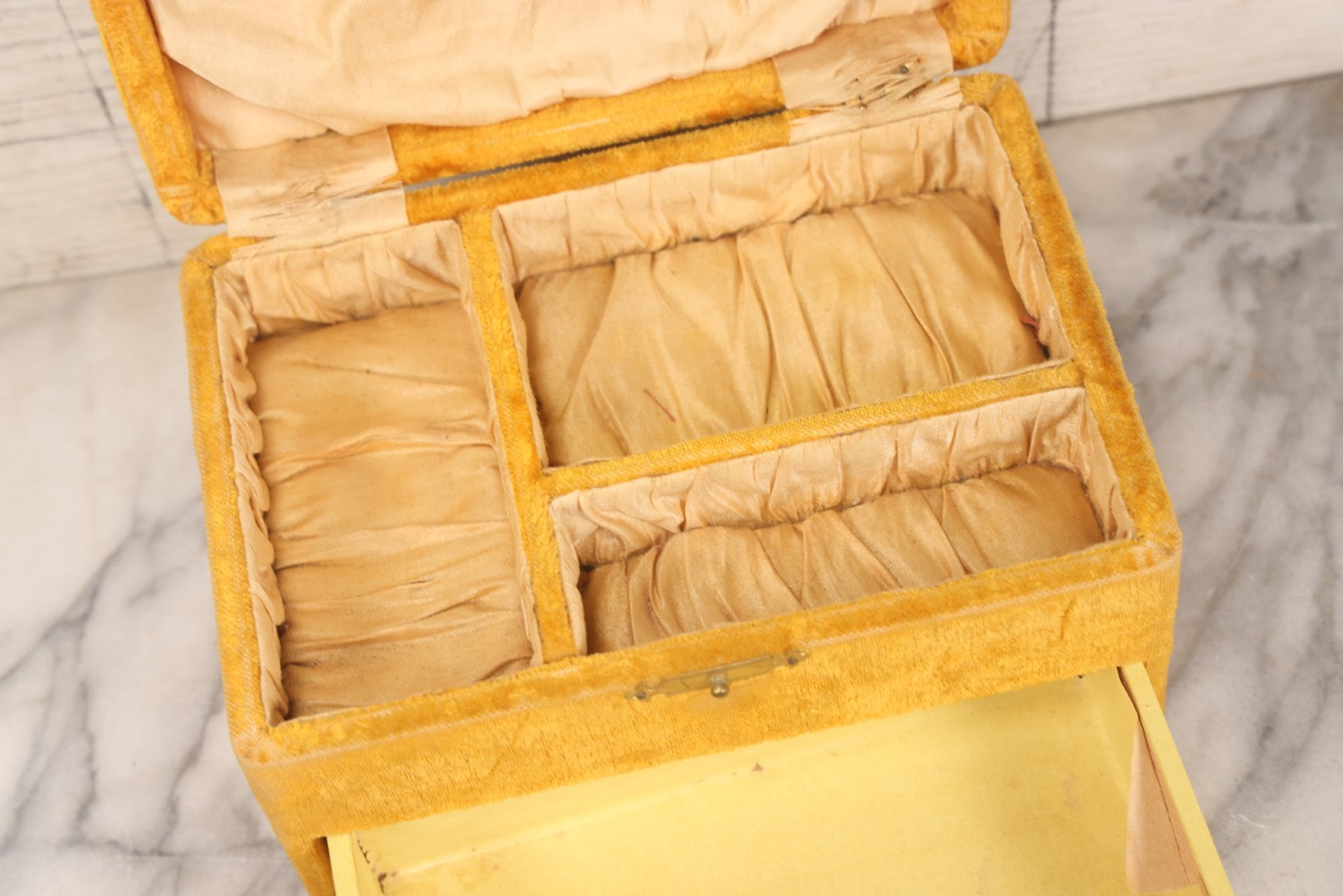 Lot 182 - Antique Yellow Velvet Jewelry Box With Brass Hardware And Tufted Interior