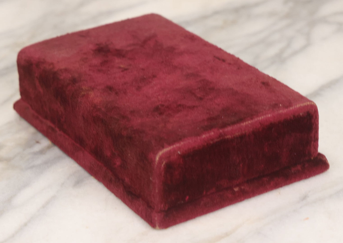 Lot 183 - Antique Six-Piece Rogers Bros. Silverplate Condiment Knife Set In Velvet Box