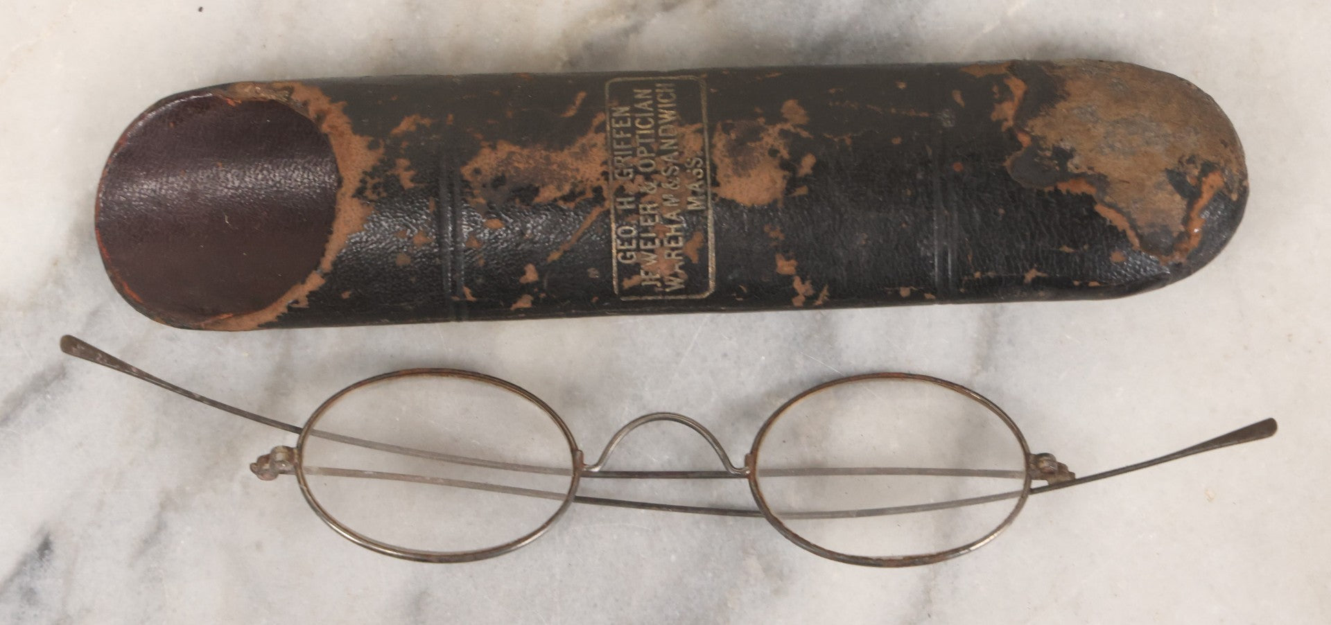 Lot 186 - Antique Spectacles With Slip Case From George H. Griffin, Jeweler And Optician, Wareham & Sandwich, Massachusetts