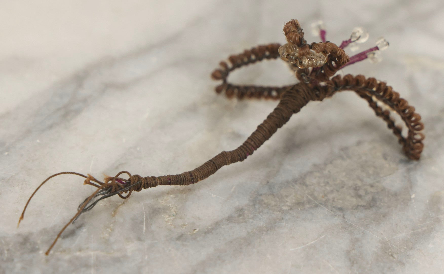 Lot 008 - Grouping Of Five Antique Victorian Human Hair Work Flowers With Beadwork Plus Fragment In Montgomery Ward & Co. Chicago Paper Box