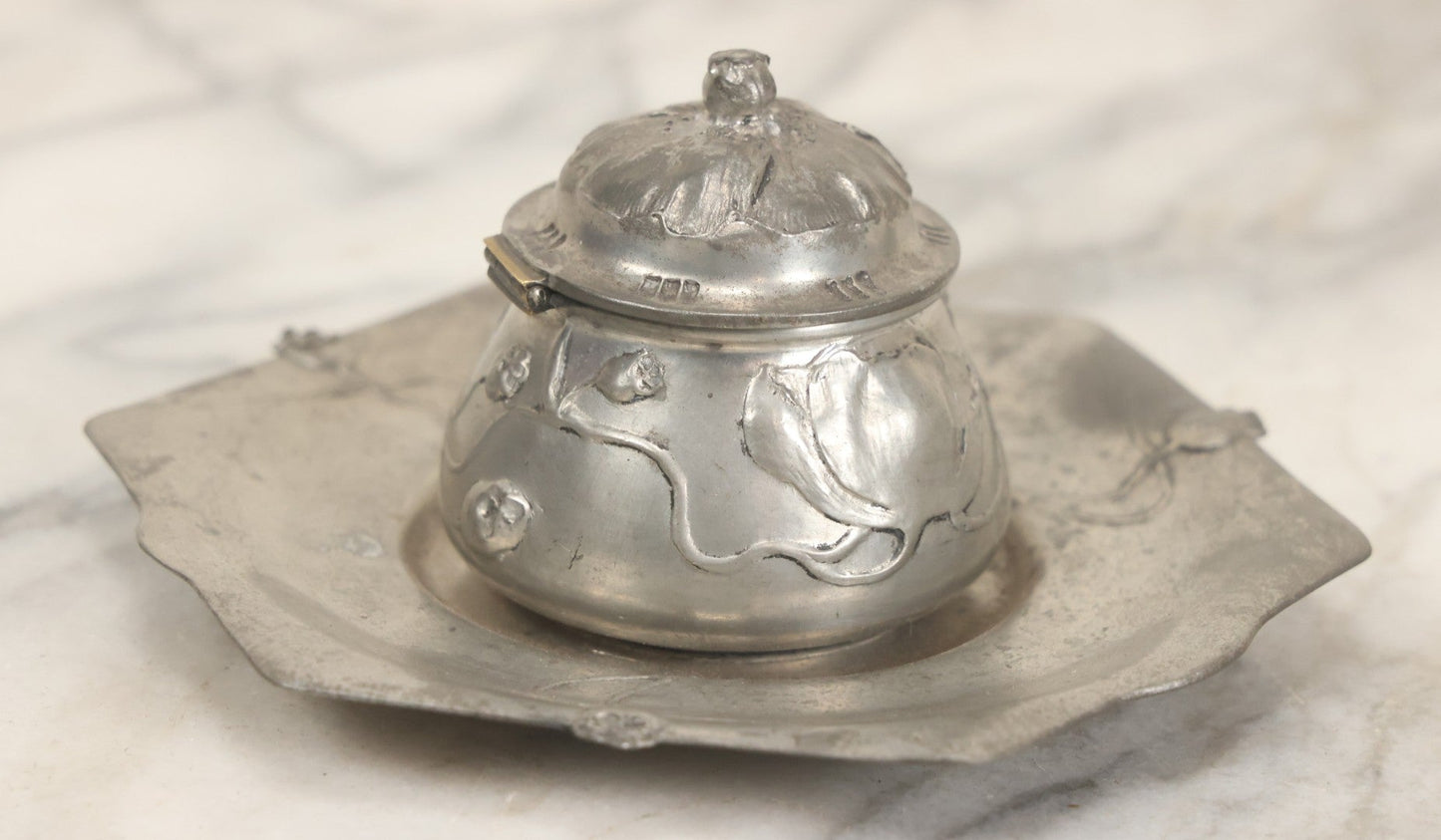 Lot 053 - Antique German Pewter Art Nouveau Inkwell With Dried Poppy Flower Motif, Stamped Germany, With Walter Kimball & Co. Boston Label, Circa Early 20th Century